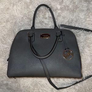 Micheal Kors Purse